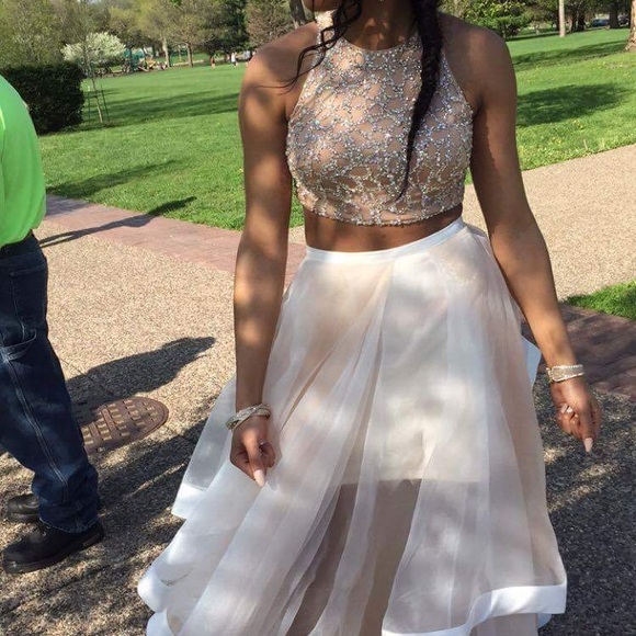 prom dress - Picture 2 of 3